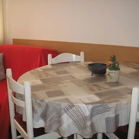 Apartment F&m
