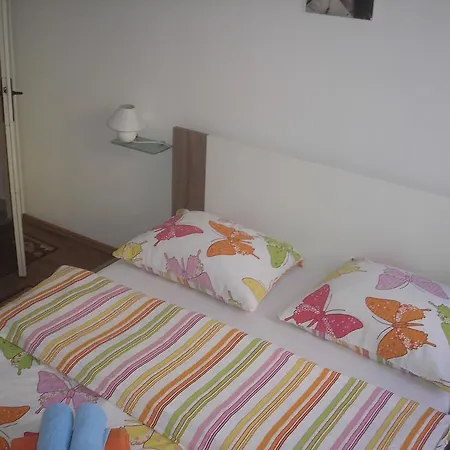 Apartment F&m *